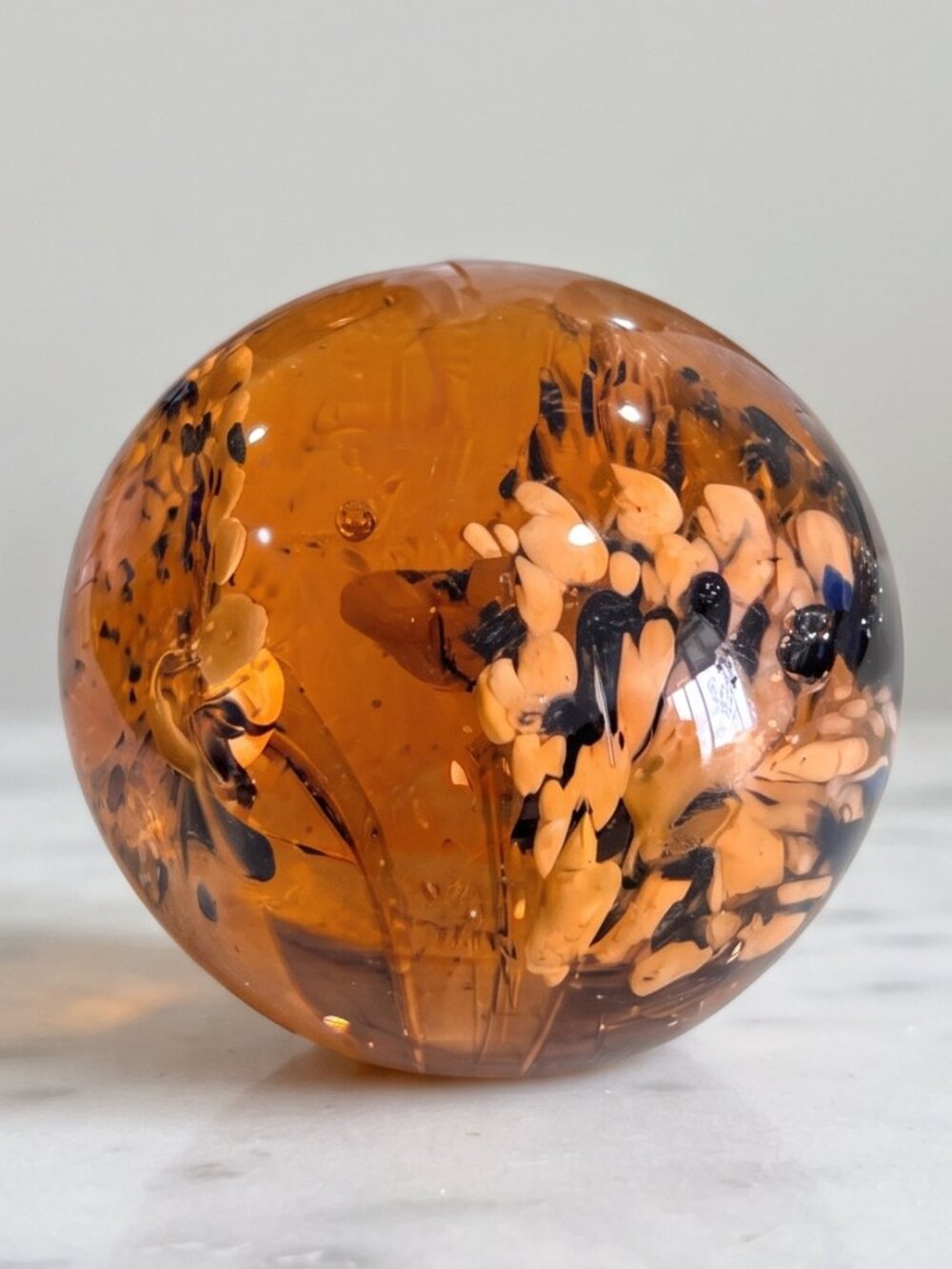 Vintage Murano Style Amber Floral Controlled Bubble Art Glass Orb Paperweight